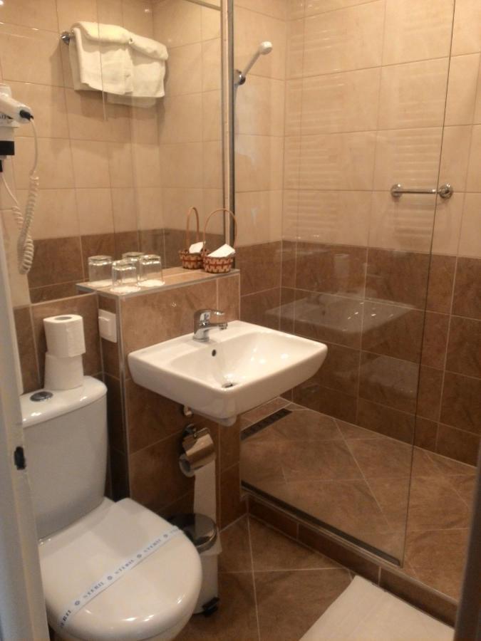 שיופוק Hotel Magistern Konferencia Es Wellnesshotel מראה חיצוני תמונה