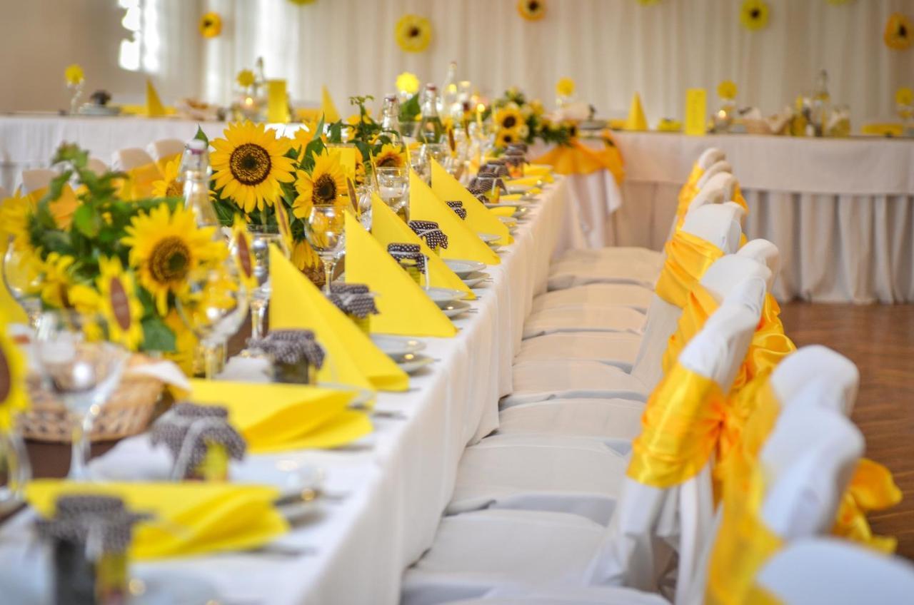 שיופוק Hotel Magistern Konferencia Es Wellnesshotel מראה חיצוני תמונה